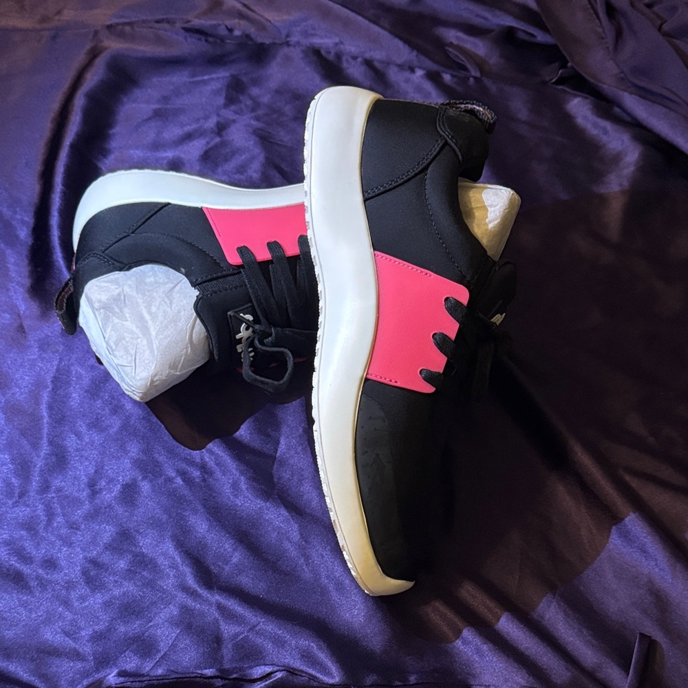 Snibbs Black and Pink Men's (or women’s) Sneakers